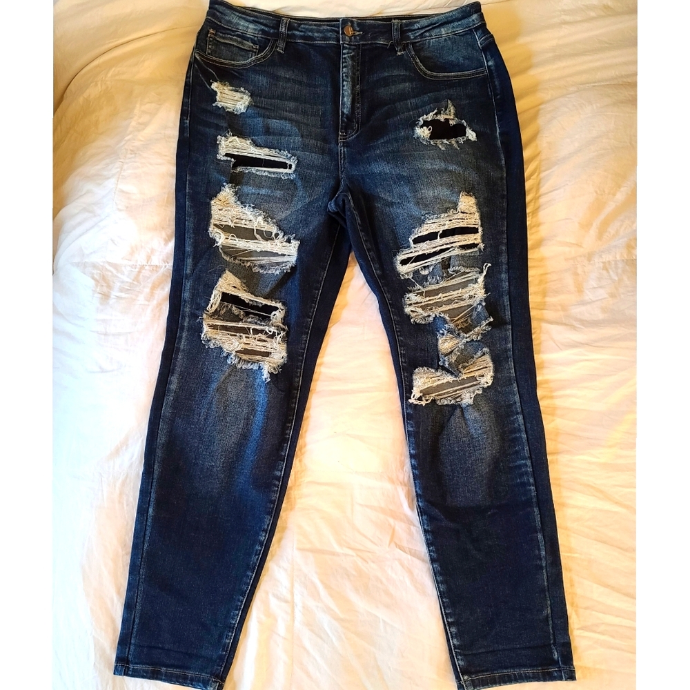 KanCan ankle skinny jeans
